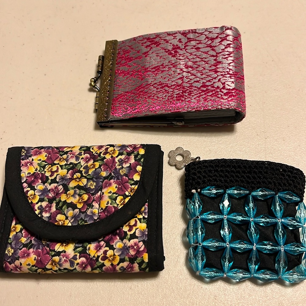 Three vintage wallets and credit card holder or business holder. All for 15.00
